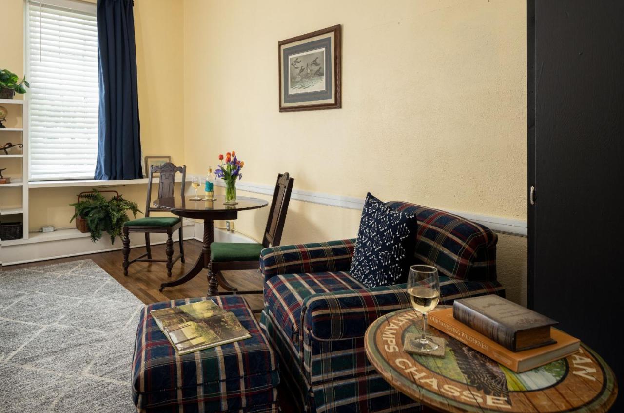 Bed and Breakfast Magnolia Manor And Chapel Humboldt Екстер'єр фото