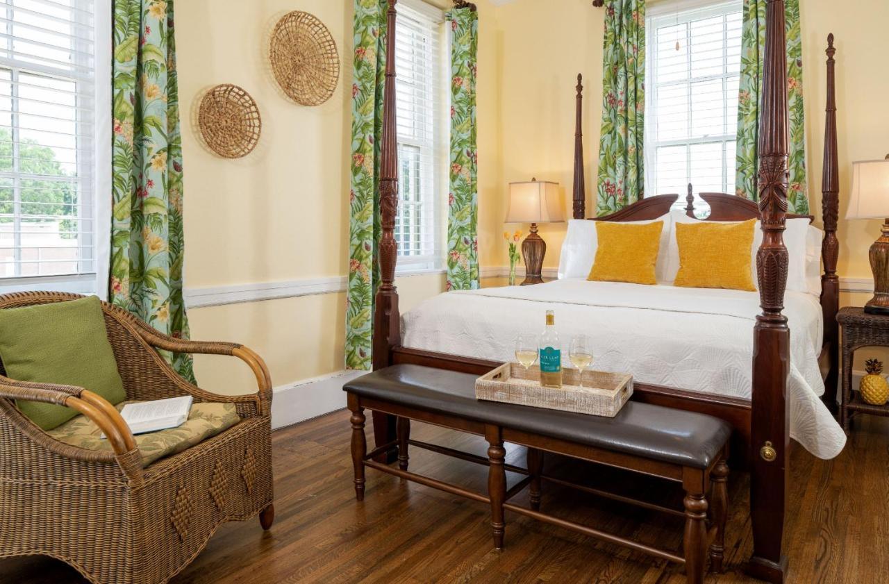 Bed and Breakfast Magnolia Manor And Chapel Humboldt Екстер'єр фото