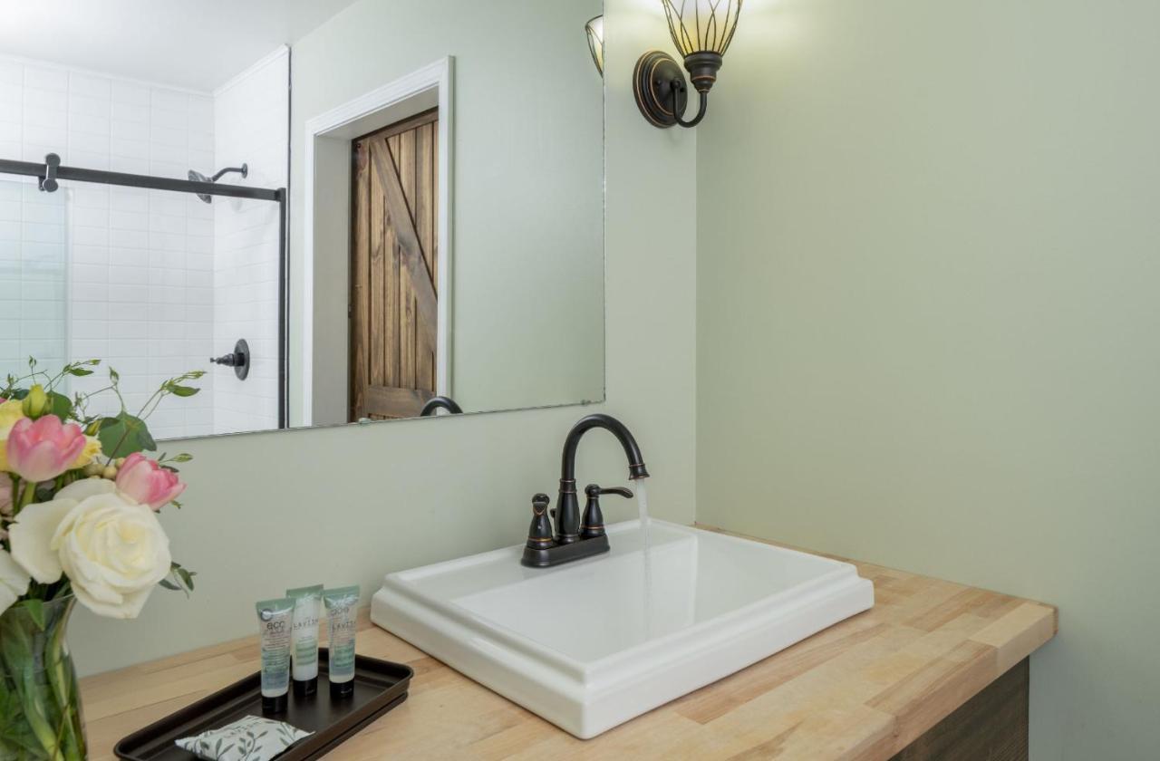Bed and Breakfast Magnolia Manor And Chapel Humboldt Екстер'єр фото